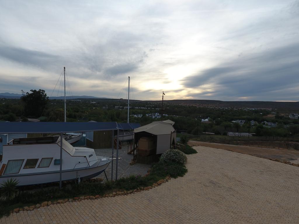 Mount Noah Lodge Oudtshoorn Exterior photo